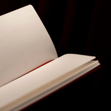 Load image into Gallery viewer, Klade "Sarkanais samts"