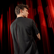 Load image into Gallery viewer, T krekls "Sarkanais samts" ar pagarināto aizmuguri