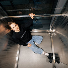 Load image into Gallery viewer, Melns vīriešu džemperis &quot;Nacionālais&quot;
